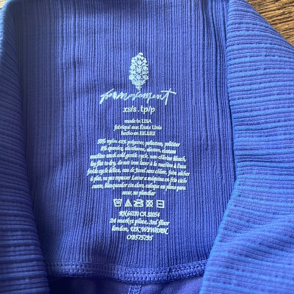 Free People Good Karma Leggings in Lapis XS/S - Picture 5 of 5